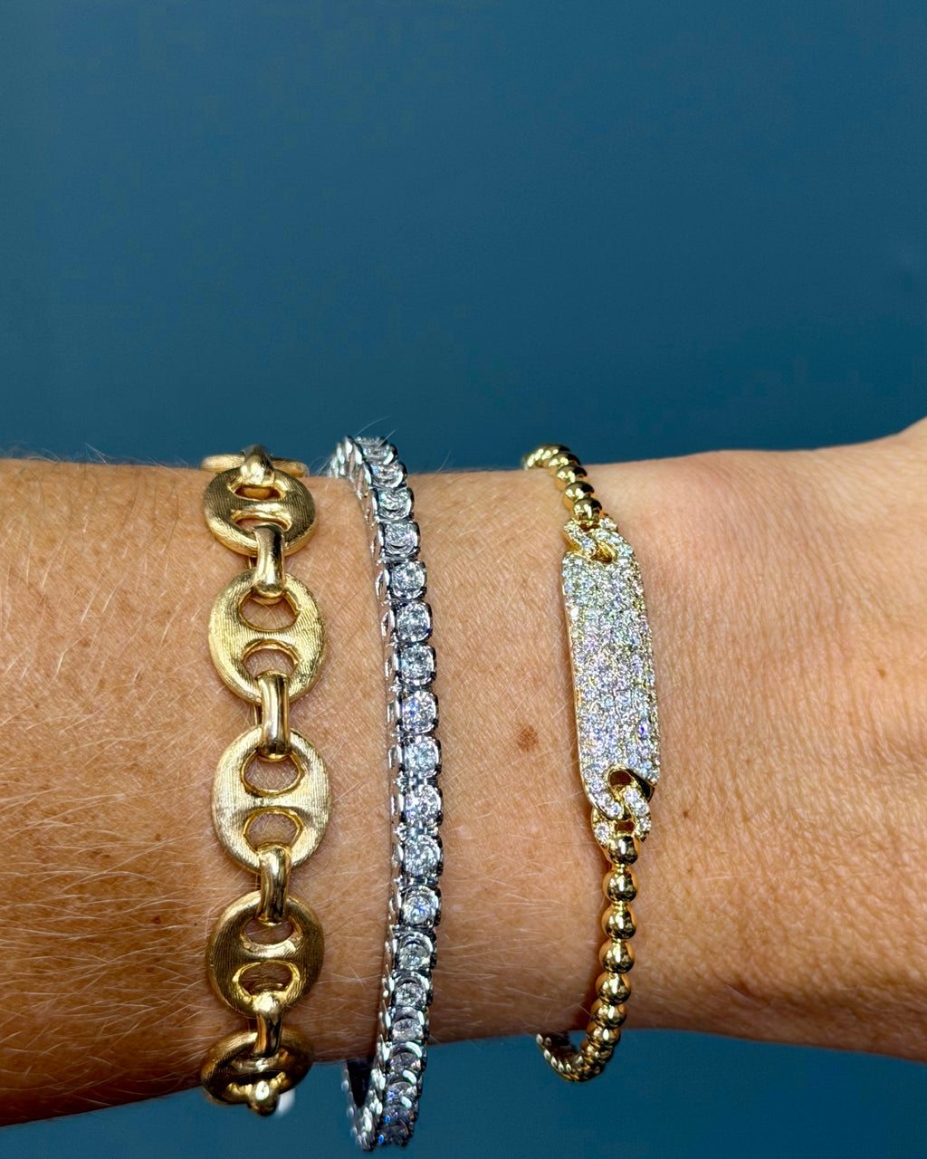 Beaded 14k Yellow Gold Natural Diamond Bar Bangle