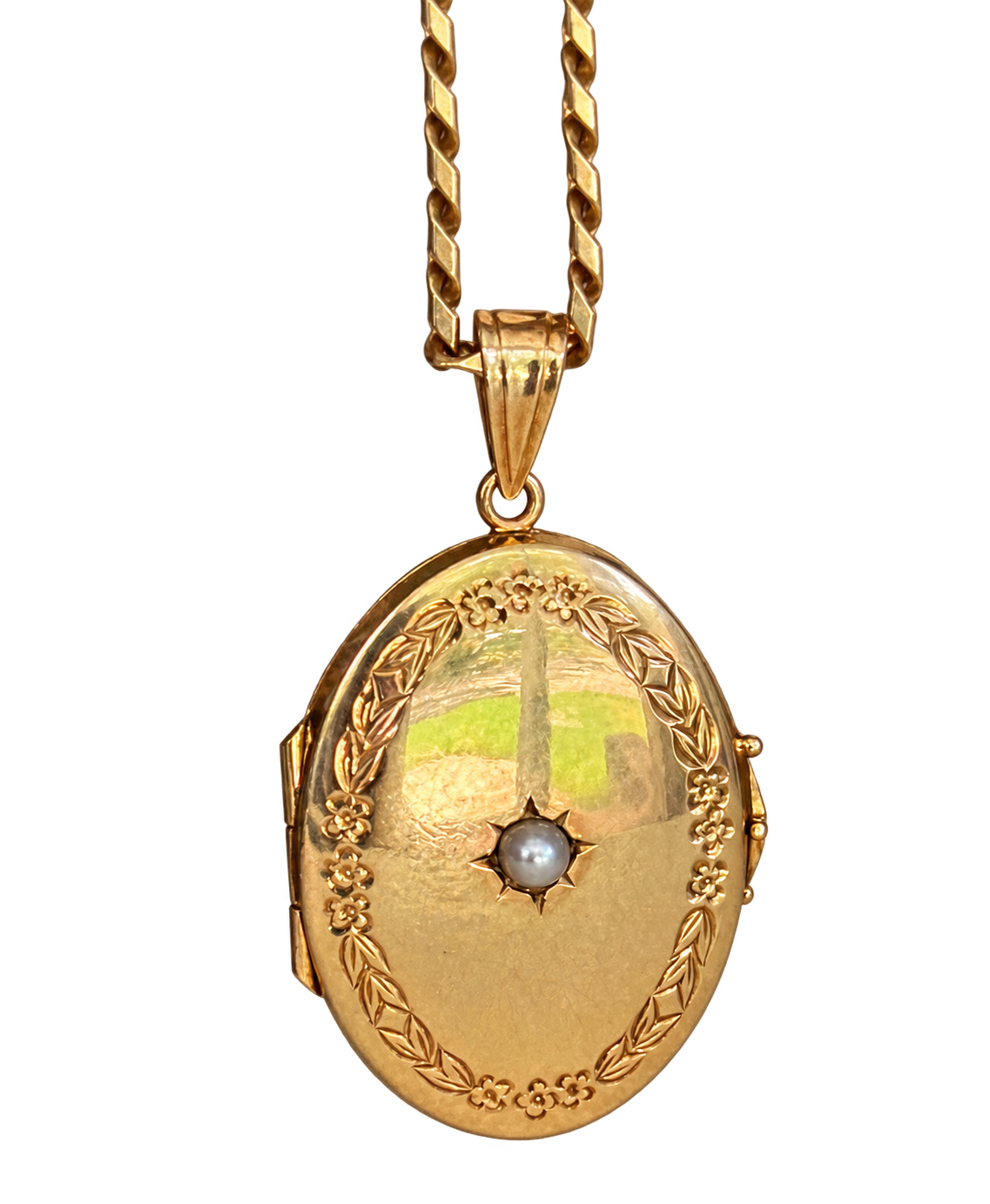 Vintage 18k Yellow Gold & Pearl Set Locket